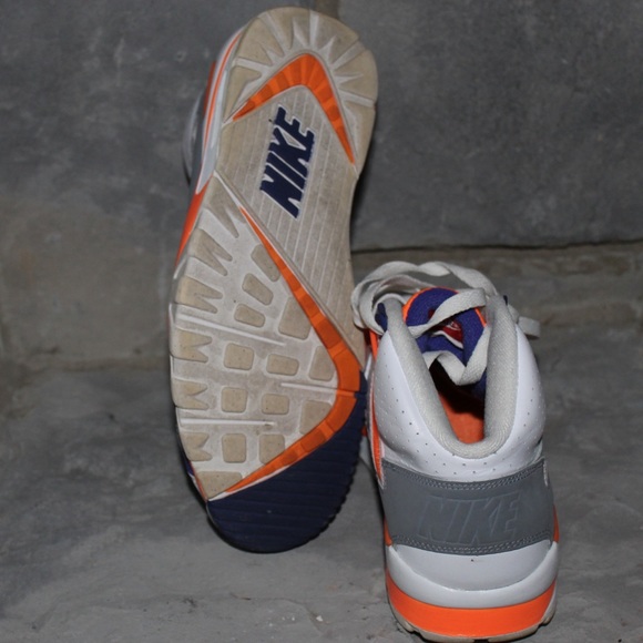 Nike - Picture 4 of 5